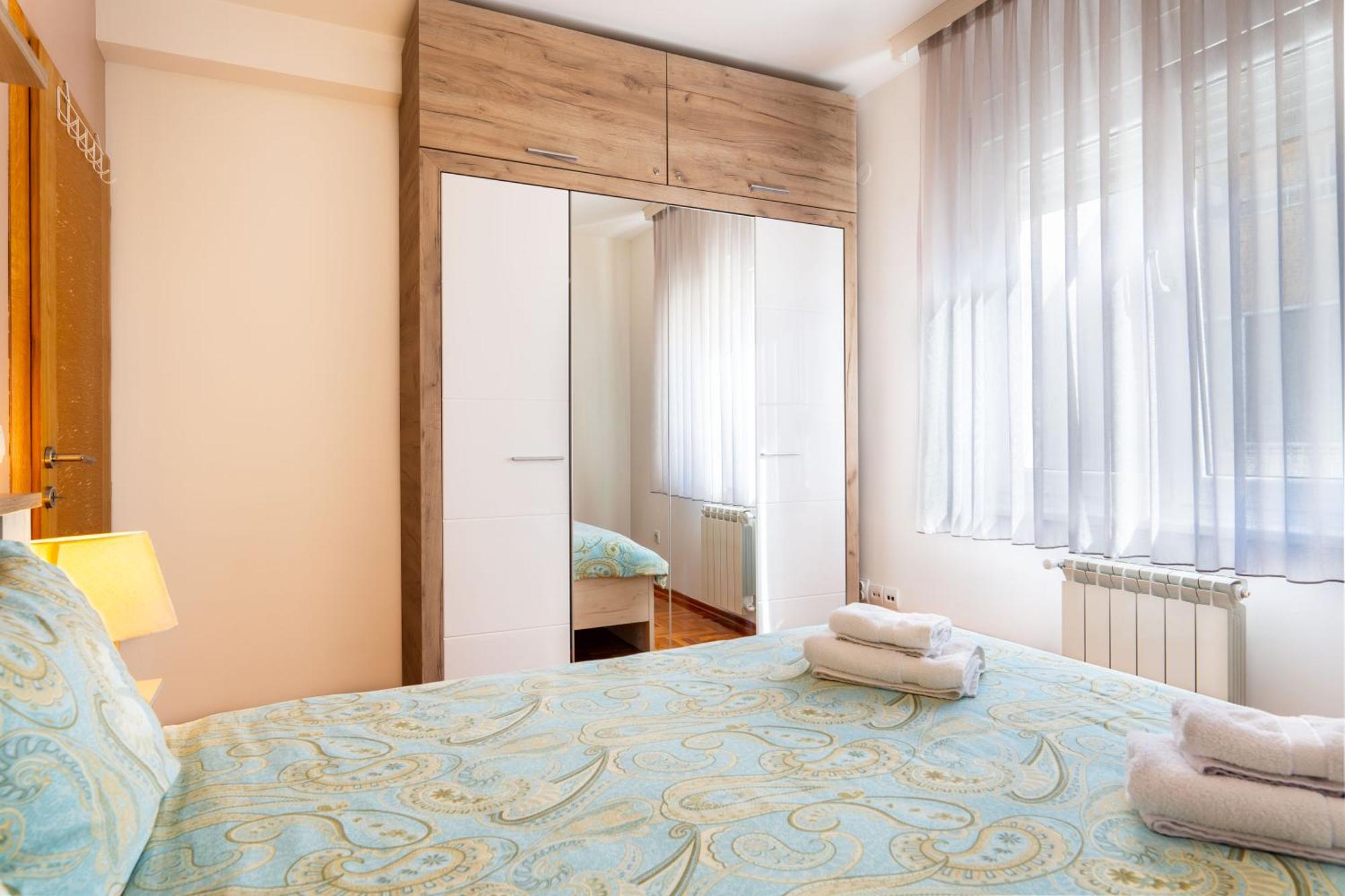 Harizma Apartmani Kragujevac Esterno foto